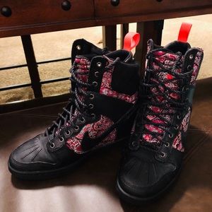 Nike Dunk Sky Hi Wedge Sneaker